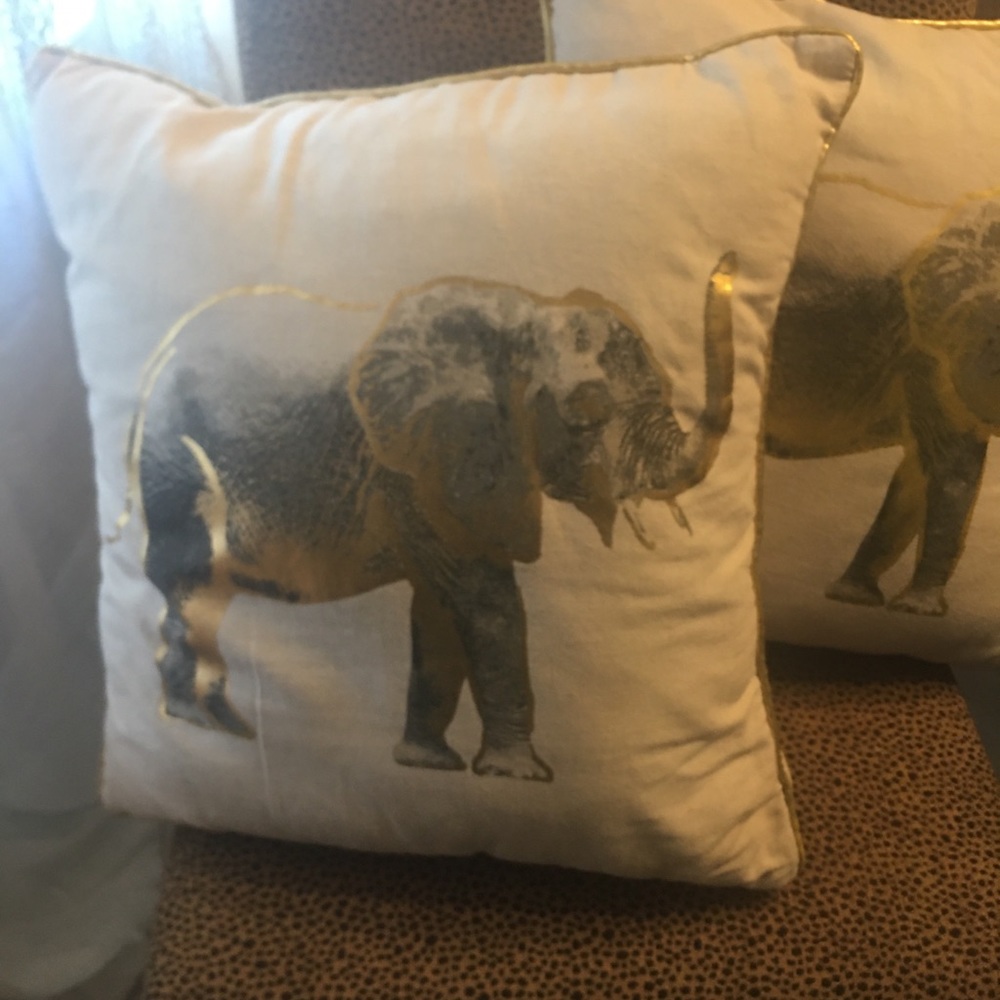 BEAUTIFUL ELEPHANT PILLOWS
